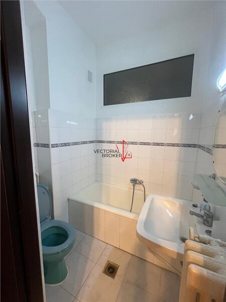 Universitate, Maria Rosetti, garsoniera ultracentrala locuinta sau salon.