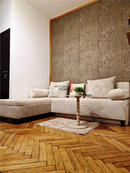 Universitate, Maria Rosetti, garsoniera ultracentrala locuinta sau salon.